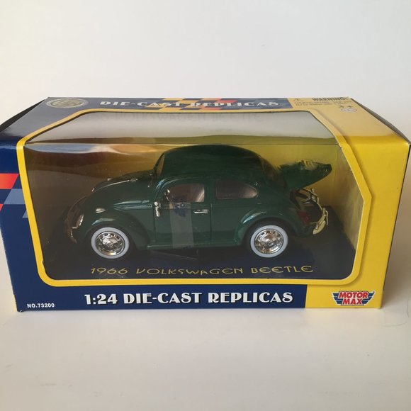 Motor Max 1:24 Collector's 1966 Volkswagen Beetle Die-Cast Replica Car / Green - Picture 2 of 4